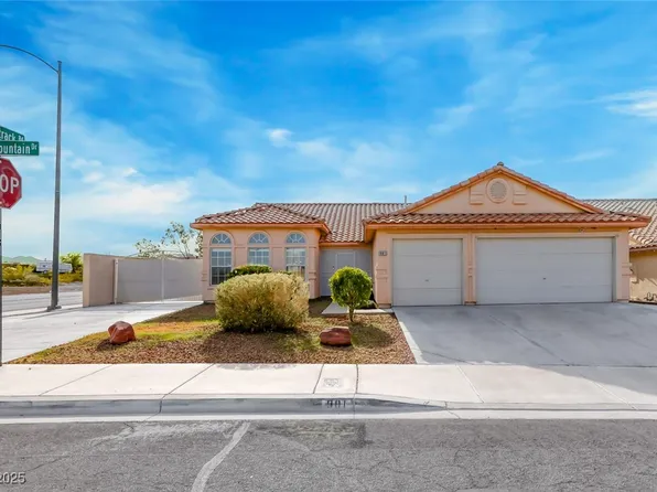 901 River Mountain Dr, Henderson, NV 89015