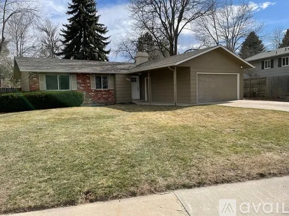 805 Oxford Ln, Fort Collins, CO 80525