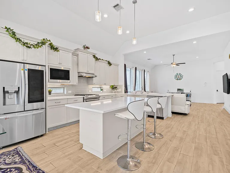 10718 Blossom River Dr — Photo 19