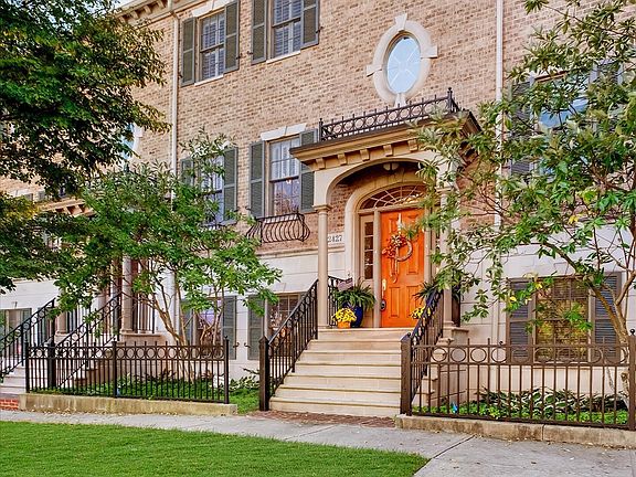 2nd image of 2427 Glebe St