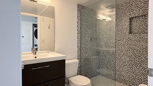 80 N Raymond Ave #205 — Photo 10