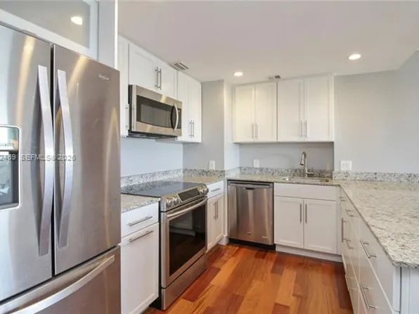 2451 Brickell Ave, Miami, FL