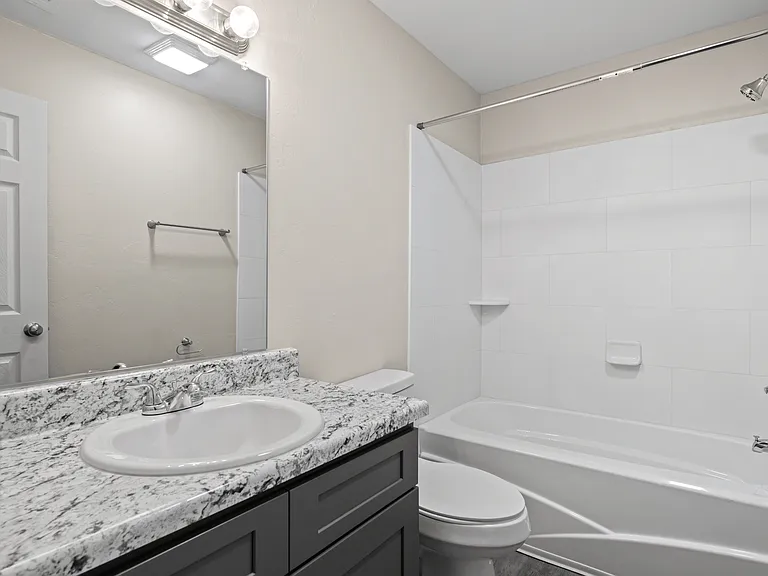 Diamond Ridge Townhomes — Photo 35