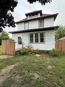 2014 E Oakland Ave, Austin, MN, 55912