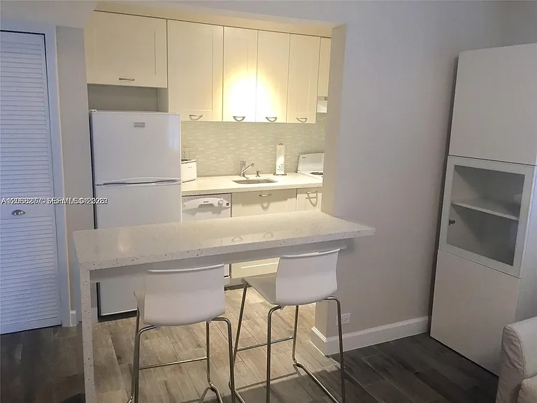 9920 Collins Ave #14 — Photo 6