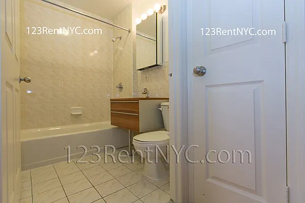 Rented by Chartwell Manhattan Realty | media 13