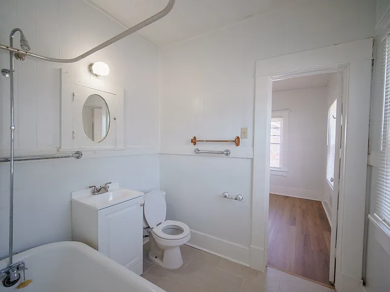 856 S Millwood Ave #2 — Photo 6