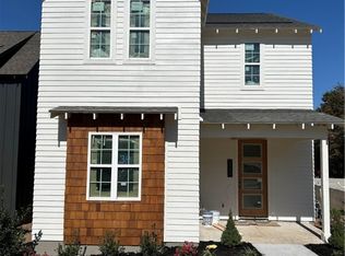 2034 E Little Crew Dr, Fayetteville, AR 72703