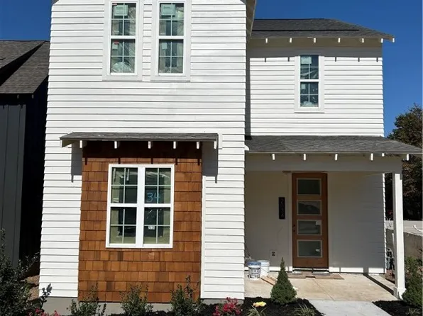 2034 E Little Crew Dr, Fayetteville, AR 72703