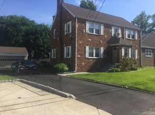 14 Sterling Pl, Saddle Brook, NJ 07663