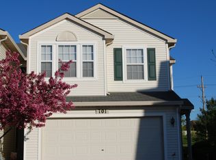 701 Valley View Ct, Aurora, IL 60502