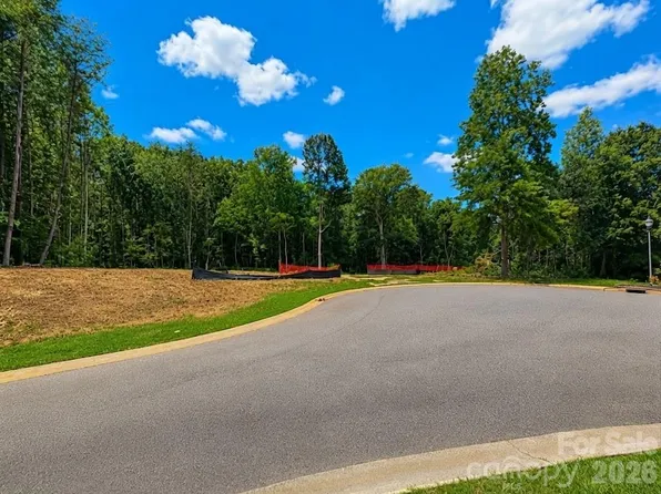 3533 Manna Ln, Mount Holly, NC 28120