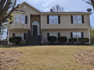 7082 Stoneridge Dr, Douglasville, GA 30134