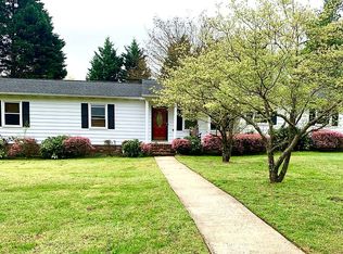 810 Cherokee St, Clover, SC 29710