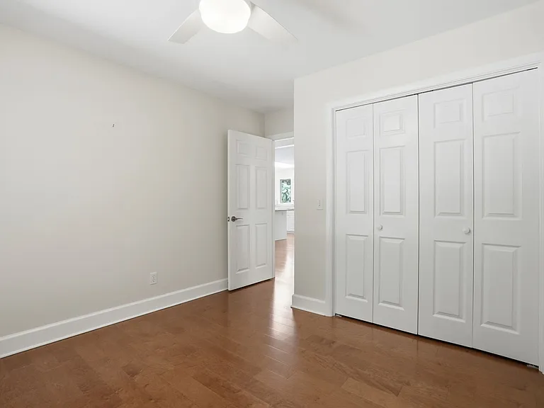 5 Fairlawn Ct — Photo 28