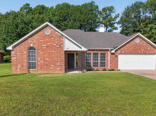 203 Macarthur St, Tyler, TX 75704