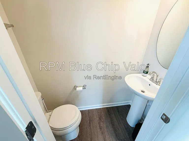 14 Wentworth Ln — Photo 17