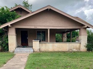 902 W Oklahoma Ave, Blackwell, OK 74631