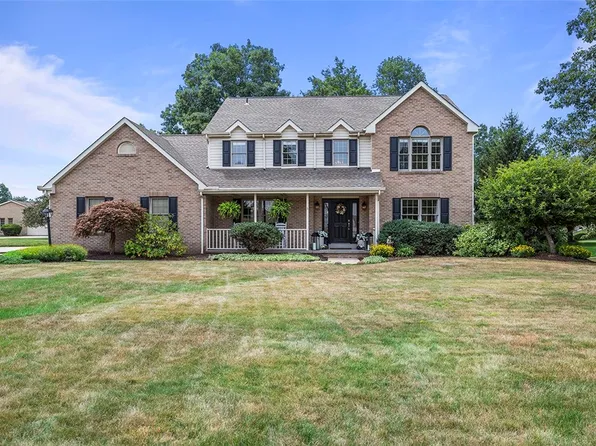 200 Elmhurst Cir, Cranberry Township, PA 16066