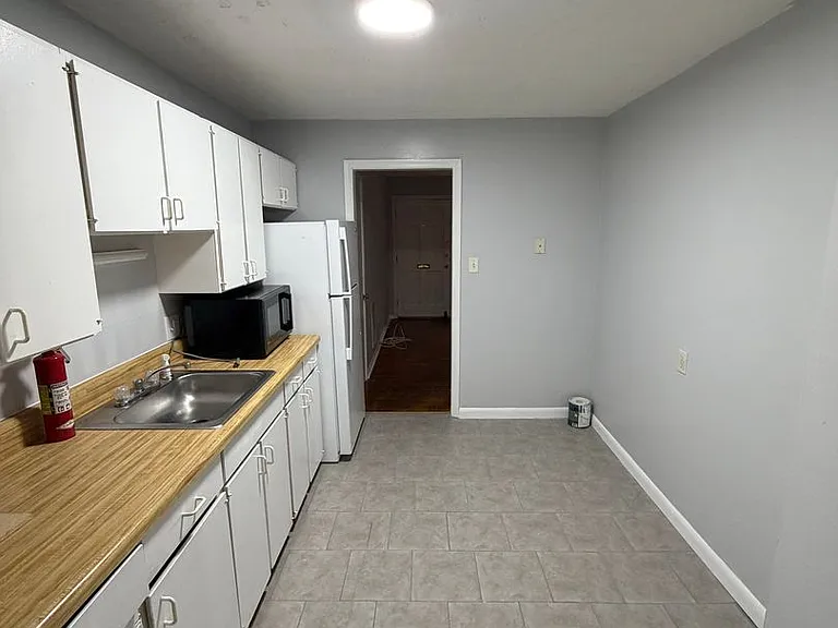 3328 Ellwood Ave.* — Photo 11