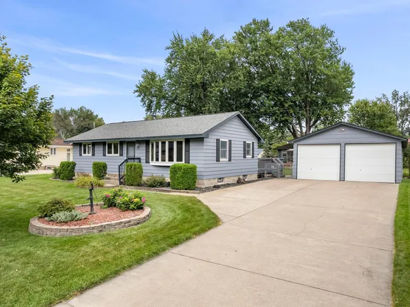 7212 Oliver Ave N, Brooklyn Center, MN 55430
