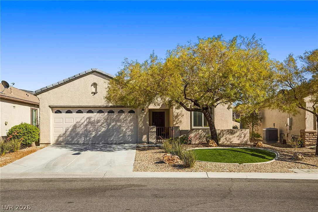 2 bed, 2.0 bath, 1596 sqft, $2,300 — Photo 1