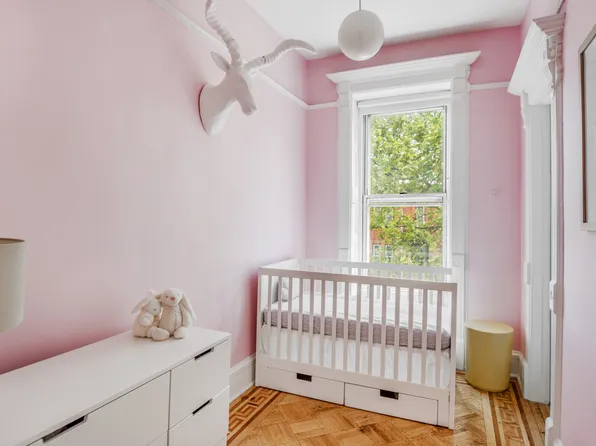 611 Macon Street image 10 of 13