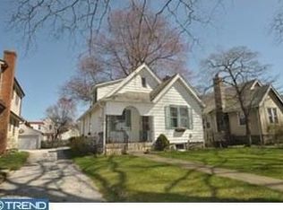 6 Clover Ln, Wayne, PA 19087