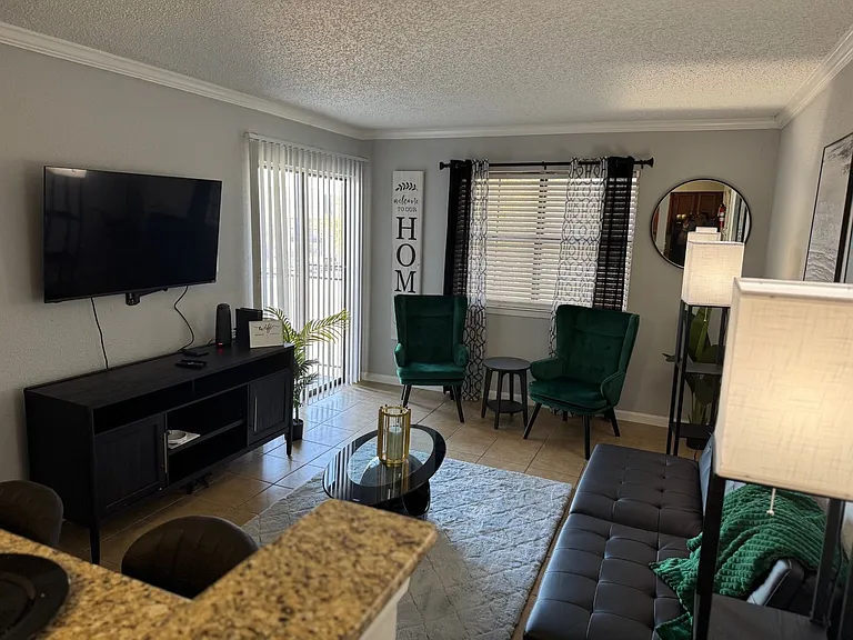 Madeira Apartments at Live Oak — Photo 42