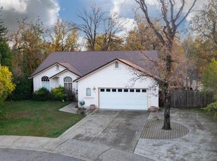 5955 Fairmont Dr, Redding, CA 96003