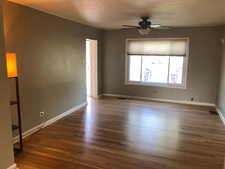 4544 Raritan Ct — Photo 3