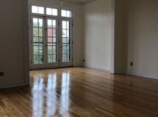 1211 W Farwell Ave #3, Chicago, IL 60626
