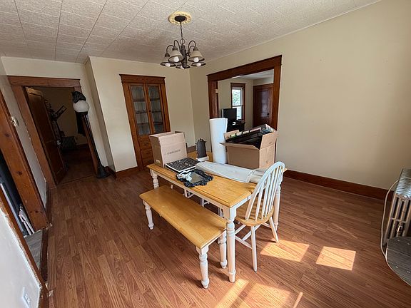 3rd image of 197 Nichols St APT 2