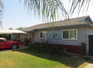 12419 Luxor Ave, Orosi, CA 93647