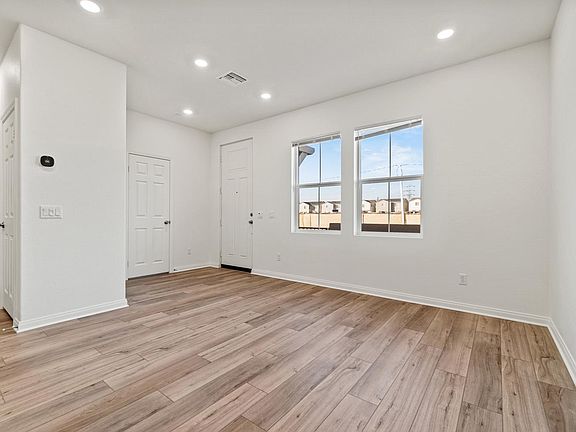 4th image of 4014 E Rincon St
