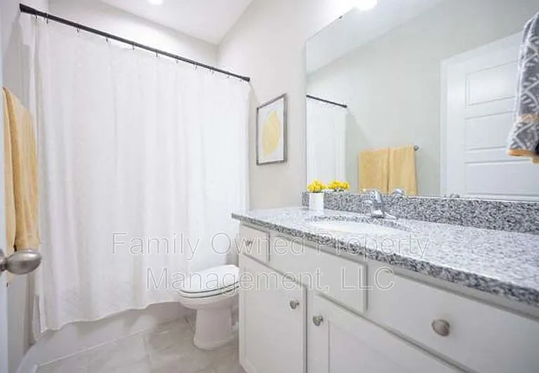 225 Whirlaway Dr — Photo 13