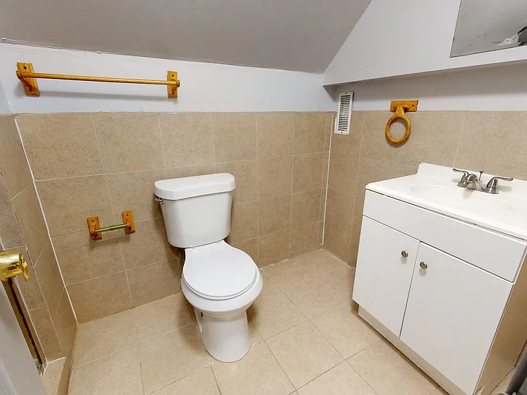 3334 W 82nd St — Photo 24