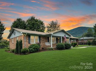36 Pleasant Valley Dr, Marion, NC 28752