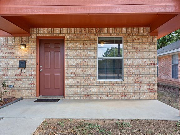 3rd image of 1212 Spring St