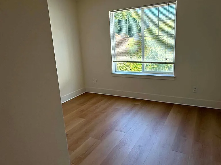 4224 Pasadena Pl NE — Photo 15