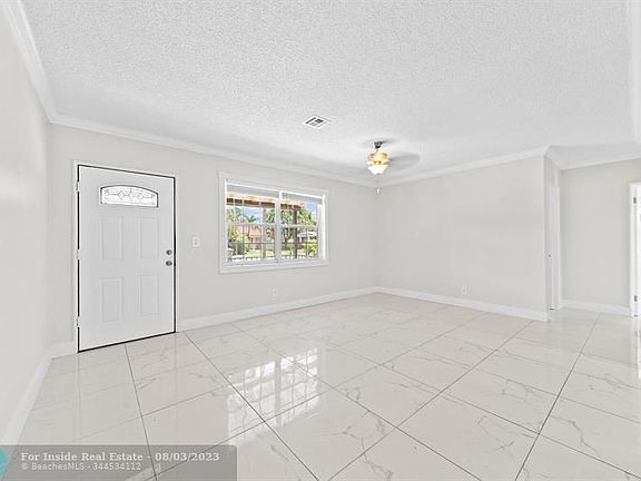 4th image of 1533 NW 6th Ave