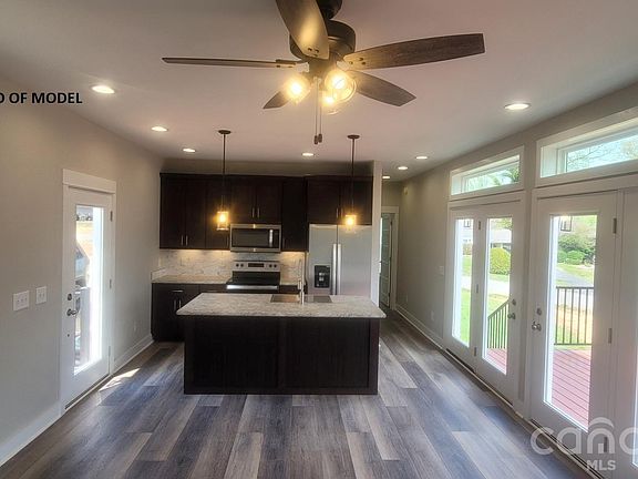4th image of 840 Martinat Dr #1