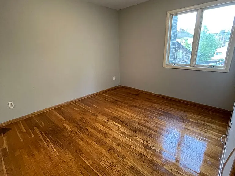 70 W Northwood Ave — Photo 32
