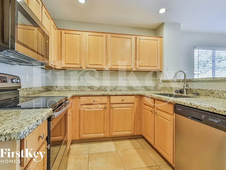 2383 W Morning Sun Cir — Photo 7
