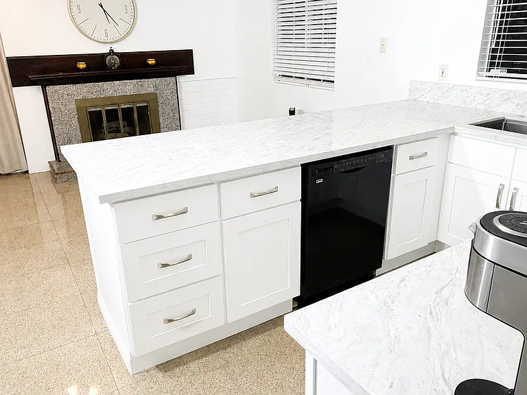 3438 Avocado Hill Way — Photo 20