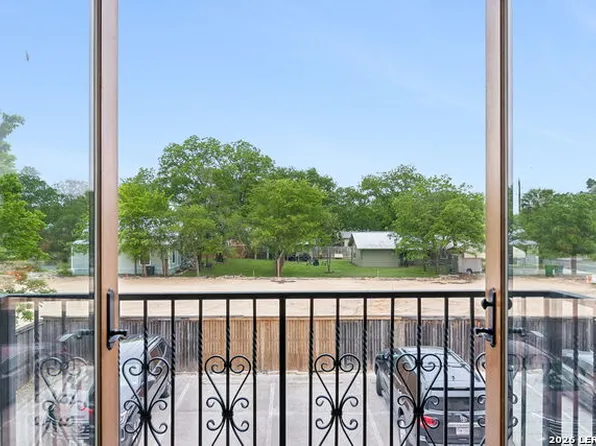 412 River Rd Ste 201, Boerne, TX 78006