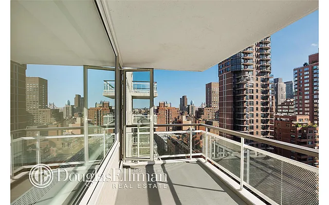 Rented by Douglas Elliman | media 16