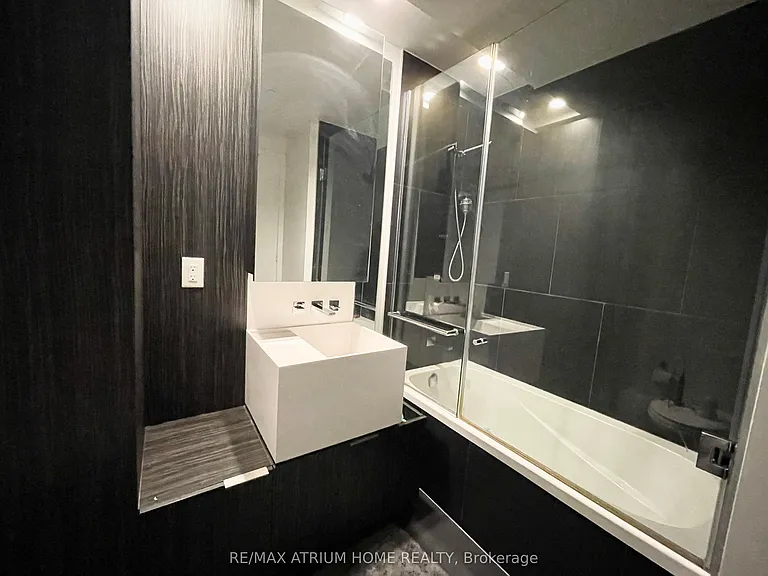 1 Bloor St E #1809 — Photo 15