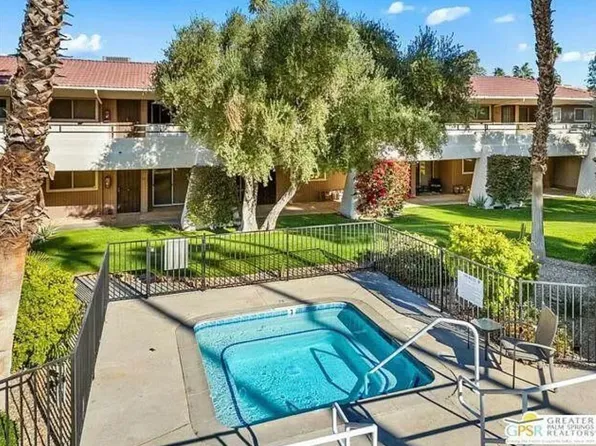2801 N Los Felices Cir E #102, Palm Springs, CA 92262