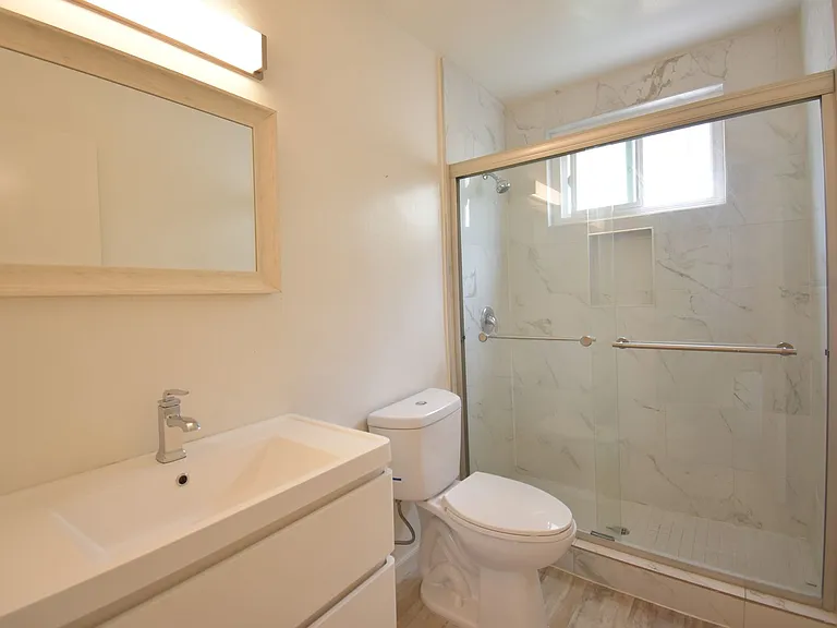 10920 National Blvd — Photo 20